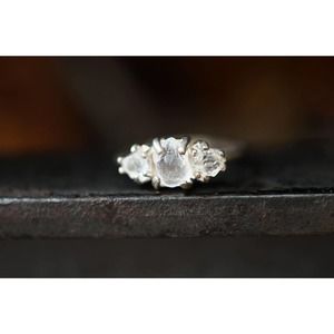 Handmade Raw Quartz Engagement Ring Uncut Gemstone Wedding Band Sterling…